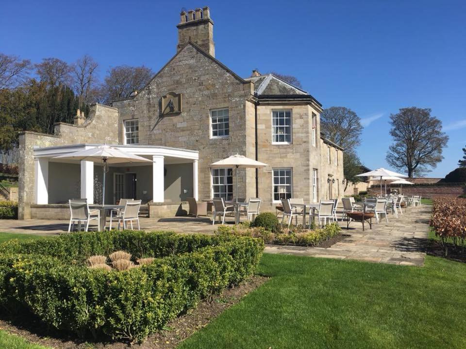 Walwick Hall Country Estate And Spa เฮกแซม ภายนอก รูปภาพ